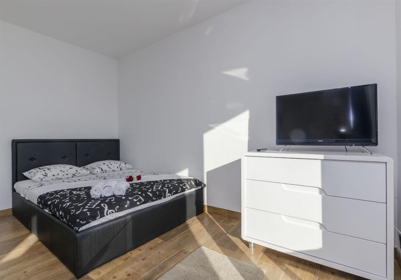 Apartments Lorenzo Локва Рогозница Екстериор снимка