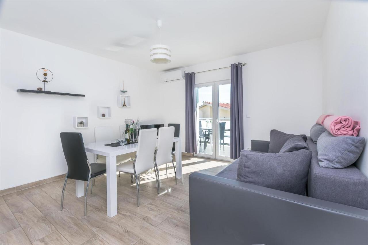 Apartments Lorenzo Локва Рогозница Екстериор снимка