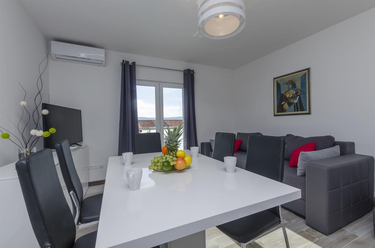 Apartments Lorenzo Локва Рогозница Екстериор снимка